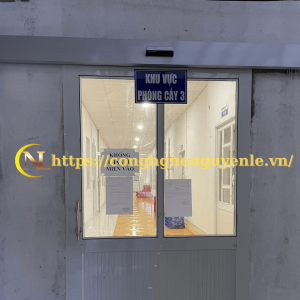 cửa lùa tự động